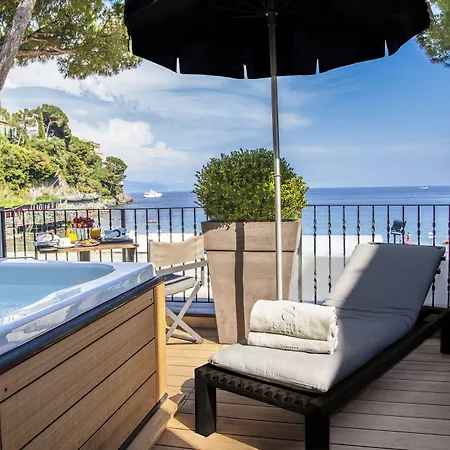 Hotel Eight Paraggi