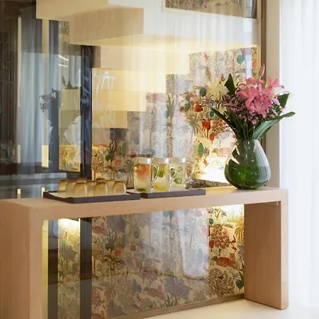 Eight Paraggi Hotel 5*