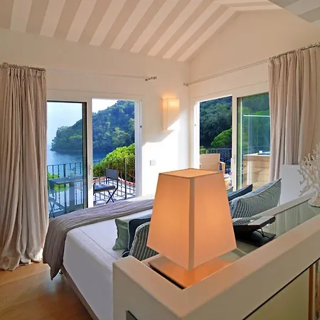 Hotel Eight Paraggi