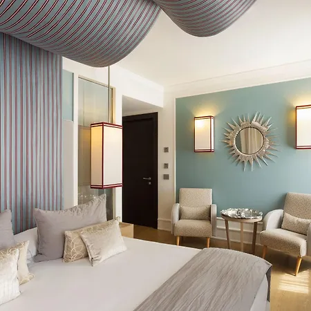Eight Paraggi Hotel