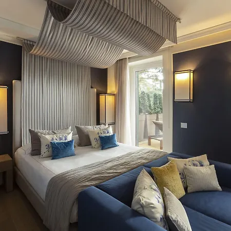 Hotel Eight Paraggi 5*