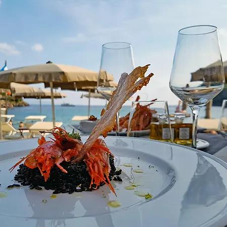 Hotel Eight Paraggi 5*