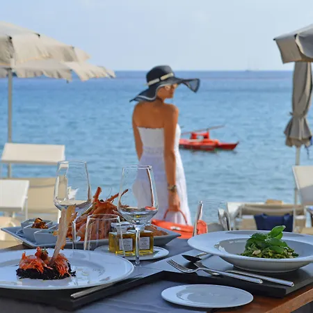 Eight Paraggi Hotel 5*