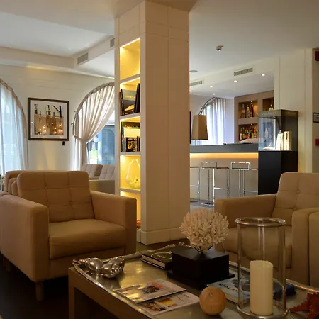 Hotel Eight Paraggi 5*