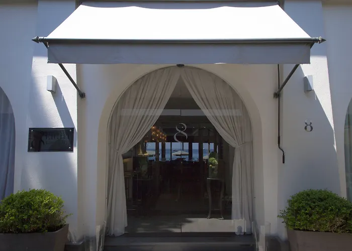 Hotel Eight Paraggi 5*