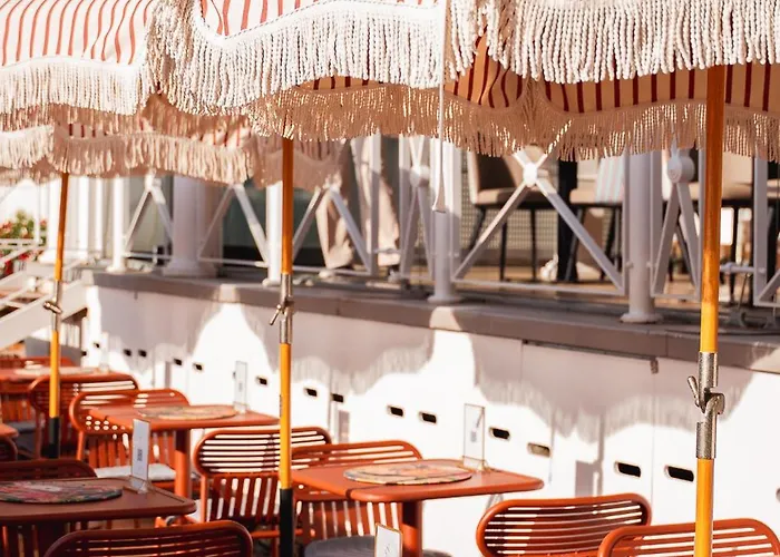 Eight Paraggi Hotel 5*